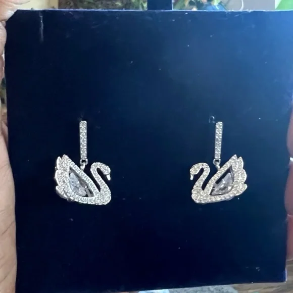 - Swarovski 311797 No.5514420 Dancing Swan Drop Earrings, White - Rhod… - Picture 8 of 12